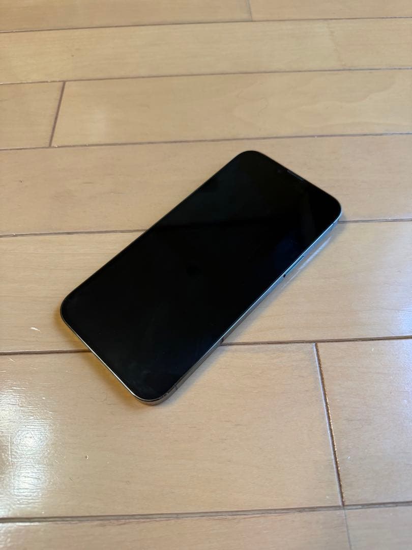 iPhone 13 Pro Max 512GB SIMフリー バッテリー82%