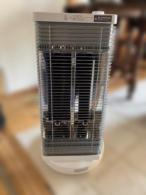 ダイキン　セラムヒート遠赤外線暖房機　ERFT11ZS-W