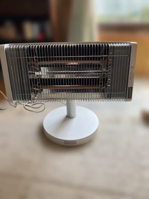 ダイキン　セラムヒート遠赤外線暖房機　ERFT11ZS-W