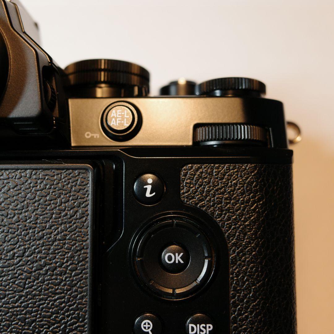 Nikon Z fc ミラーレスカメラ