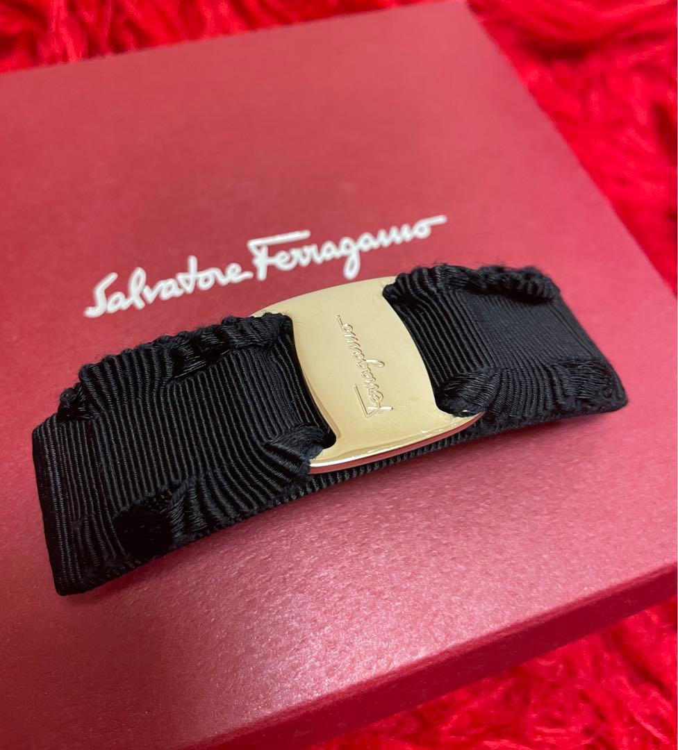 Salvatore Ferragamo ブラック ヘアクリップ