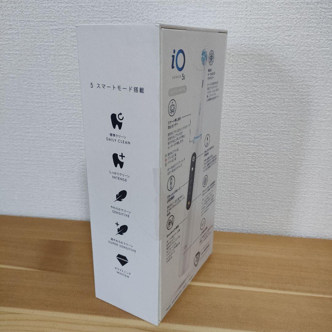 新品未開封 ブラウン オーラルB iO5S iOG51A60WT ホワイト