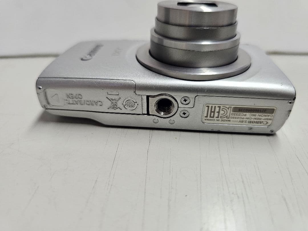 Canon IXY 200 シルバー コンパクトデジタルカメラNo1