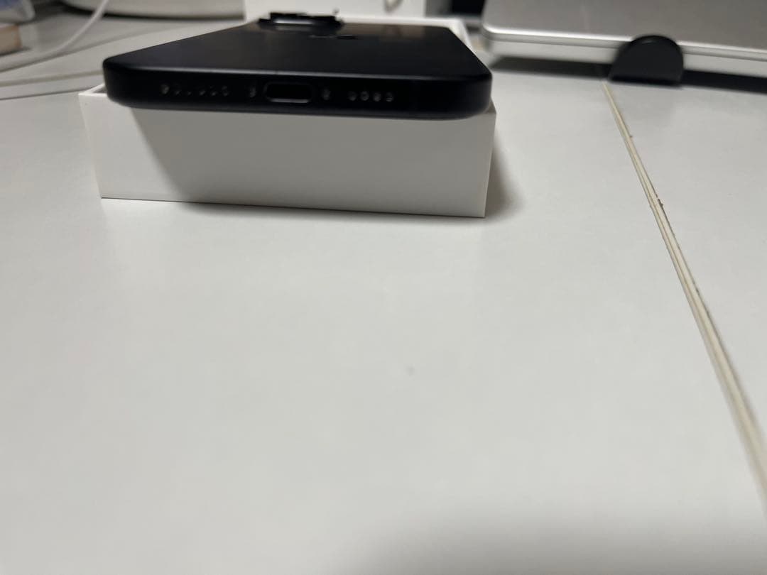 iPhone 15 plus 128gb SIMフリー