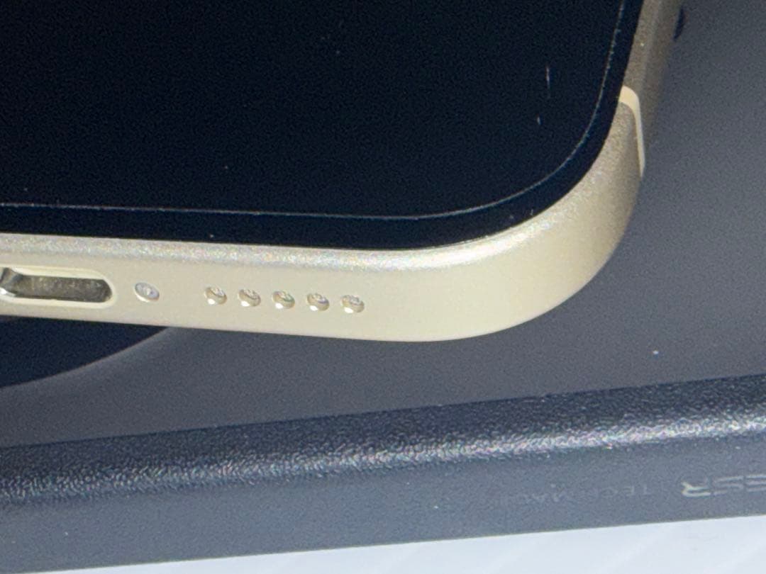 iPhone 15イエロー+ USB-Cケーブル・ケース128GB SIMフリー