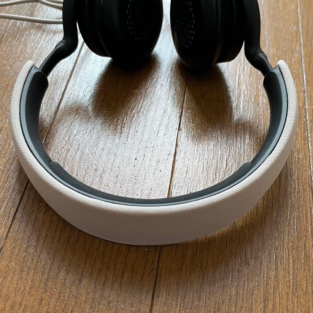 美品　Bang & Olufsen Beoplay H2