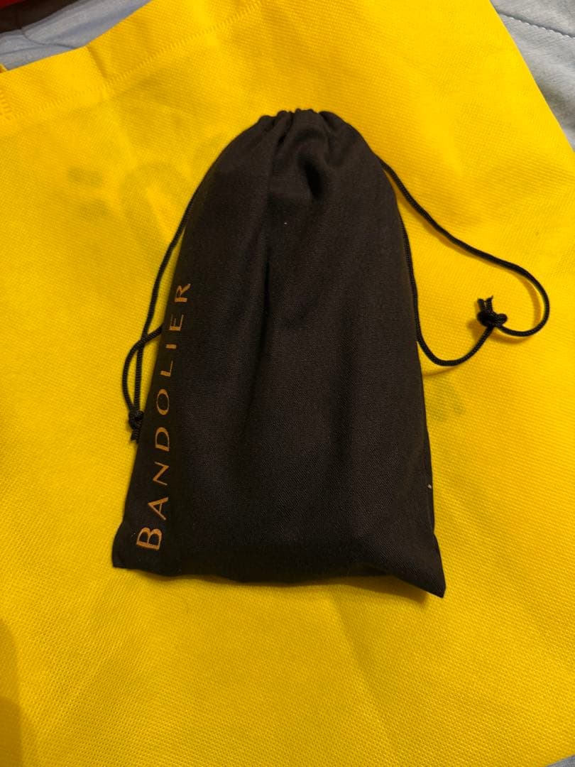 新品同様！BANDOLIER iPhone 16Pro ケース