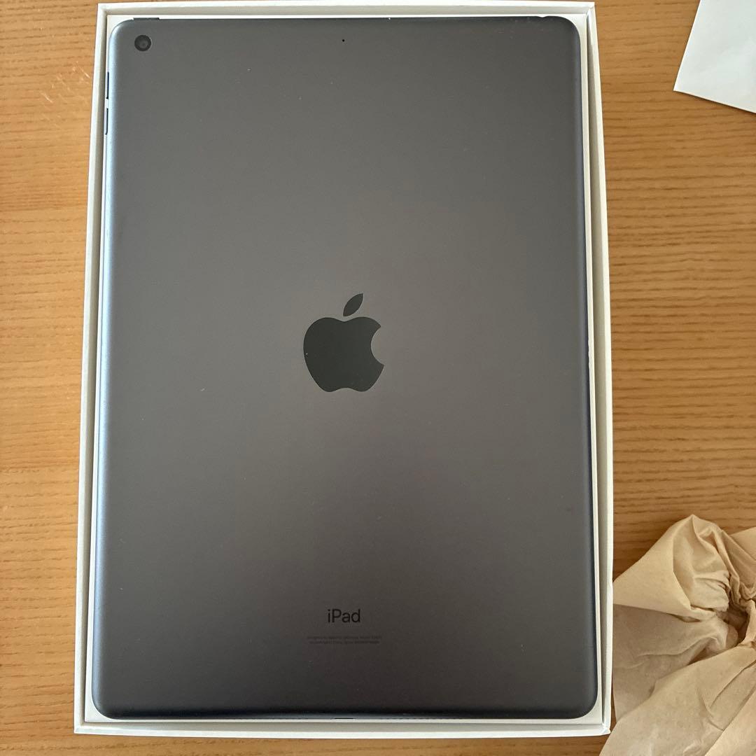 iPad (第9世代) 64GB スペースグレー
