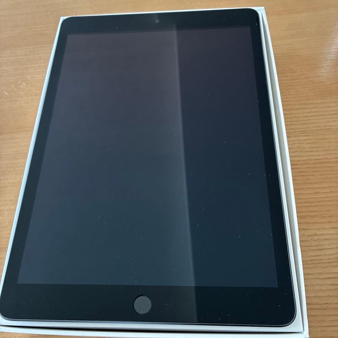 iPad (第9世代) 64GB スペースグレー