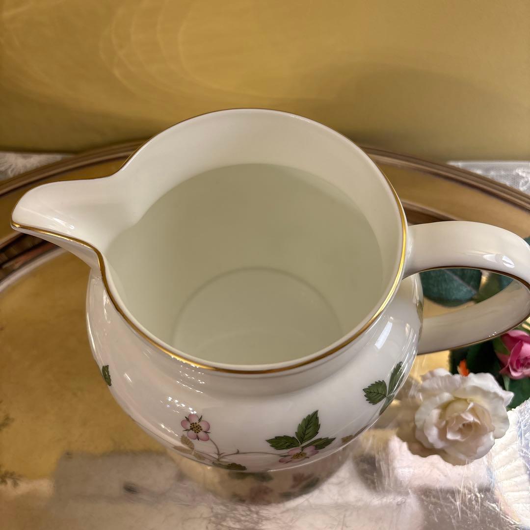 英国製　希少　ウェッジウッド　ワイルドストロベリー　ピッチャーorジャグ