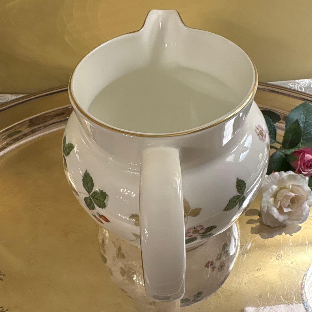 英国製　希少　ウェッジウッド　ワイルドストロベリー　ピッチャーorジャグ