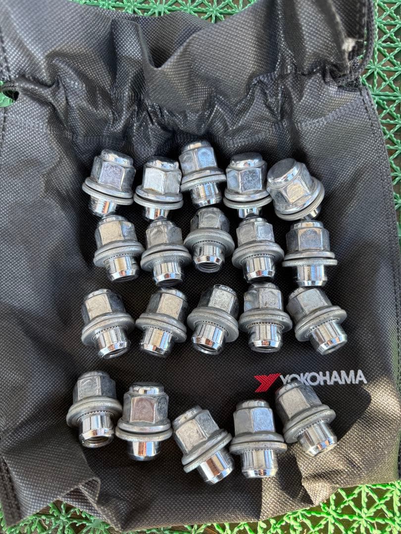 【とし】トヨタ純正30プリウス18インチ　G'Sホイール