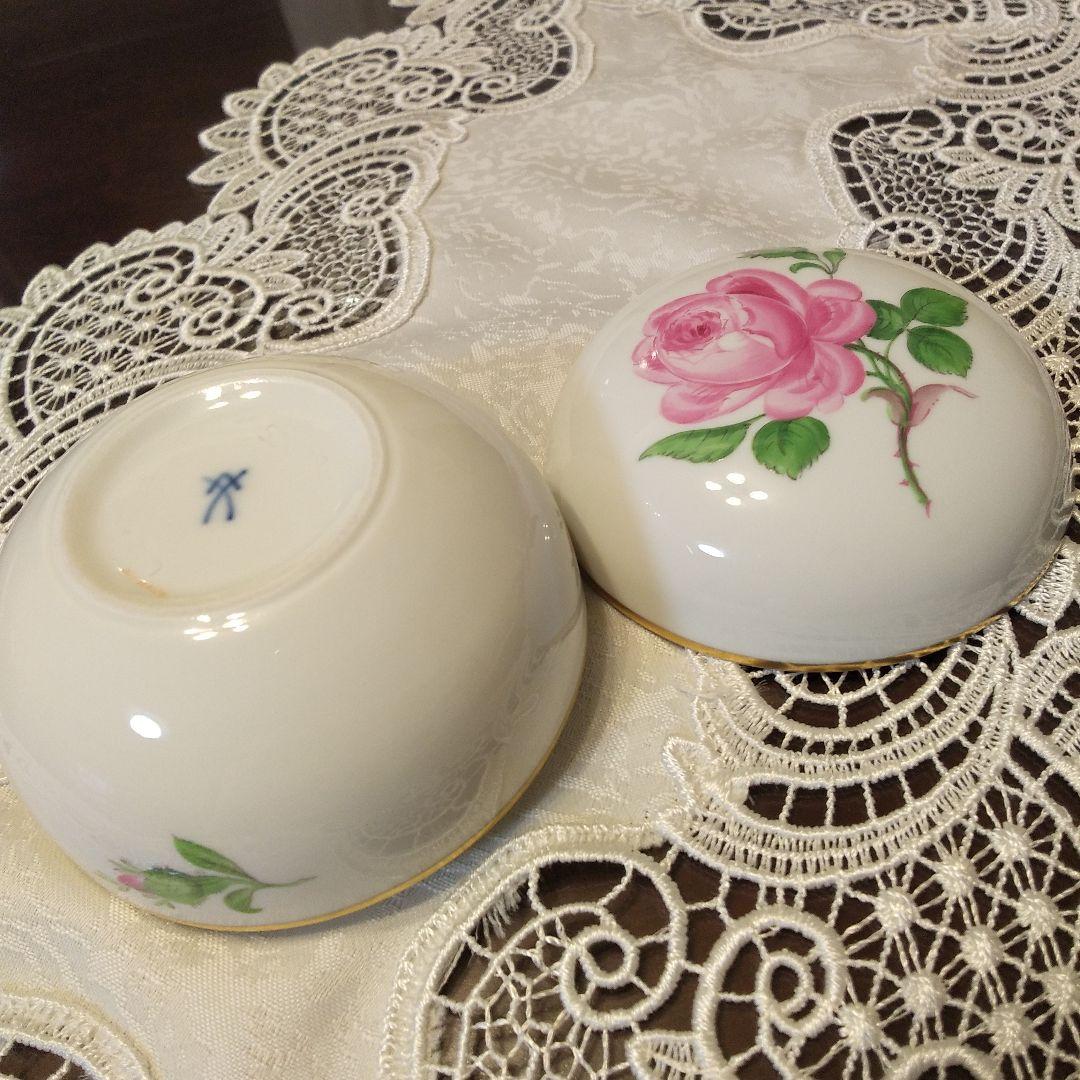 最終お値下げです。マイセンのピンクの薔薇の小物入れ