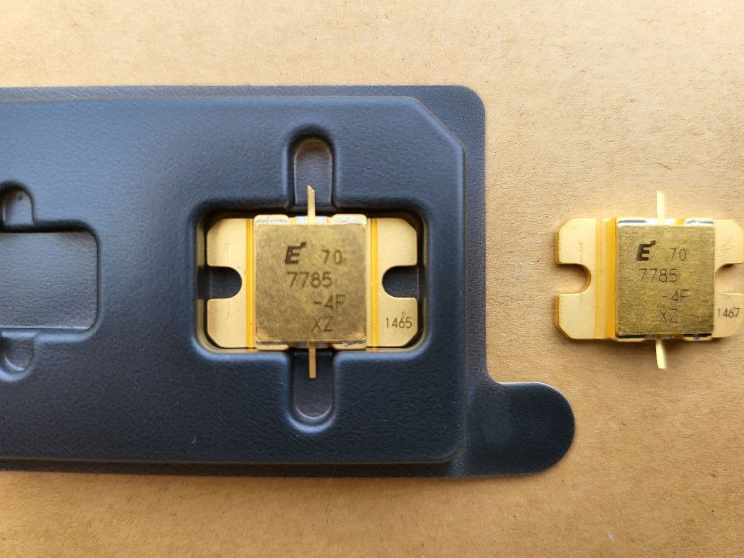 [高周波用 RF半導体] ×３個　70 7785-4F XZ