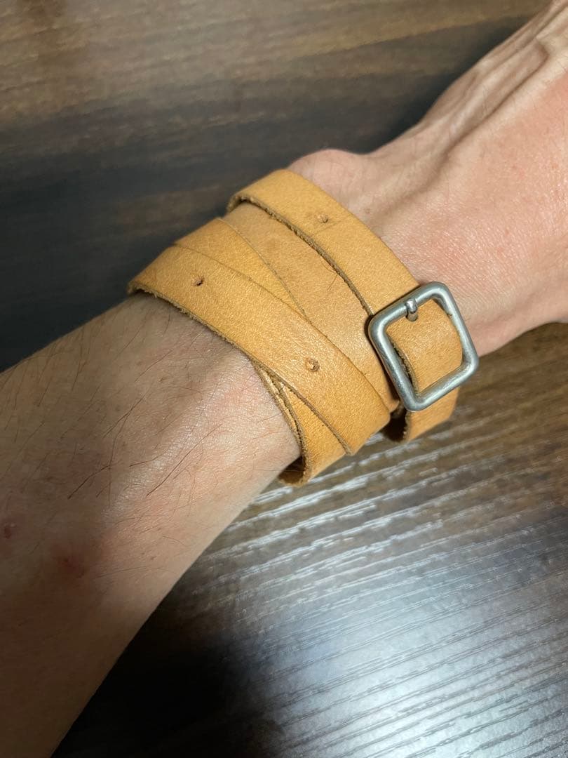 t*u様 マルジェラ本人期 ベージュレザー ブレスレット バックル付き