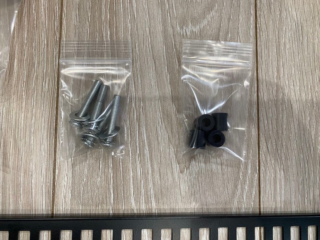 壁美人 TI300L 壁掛けテレビセッター　37~65型サイズ ブラック