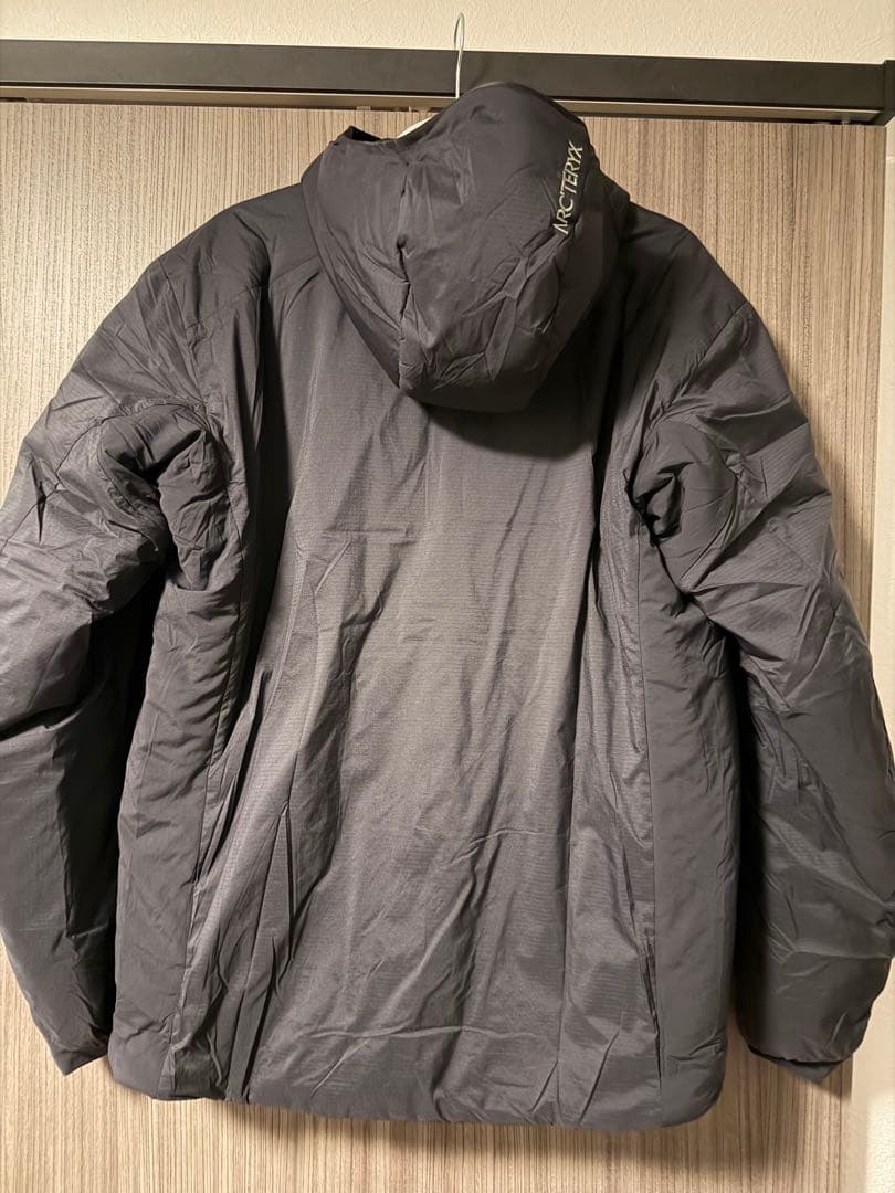 【極美品】ARC’TERYX Atom SV Hoody 黒 2025年 M