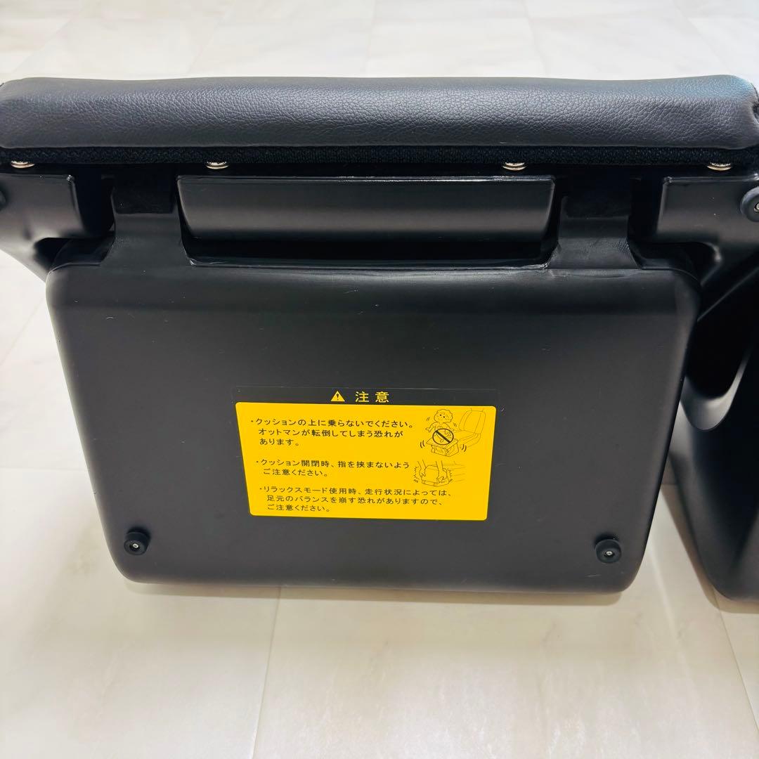 【美品】トヨタ純正 オットマン フットレスト 2個セット ブラック