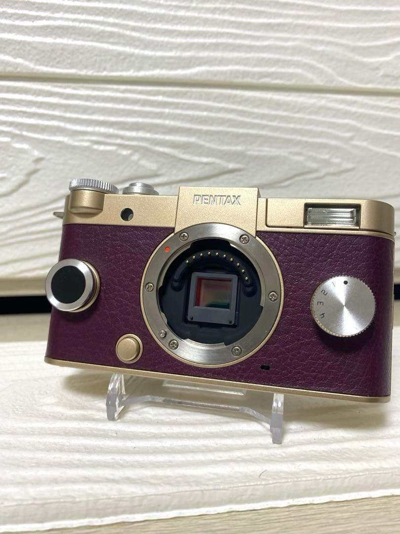 【美品】PENTAX ミラーレス一眼 Q-S1 ゴールド レザー