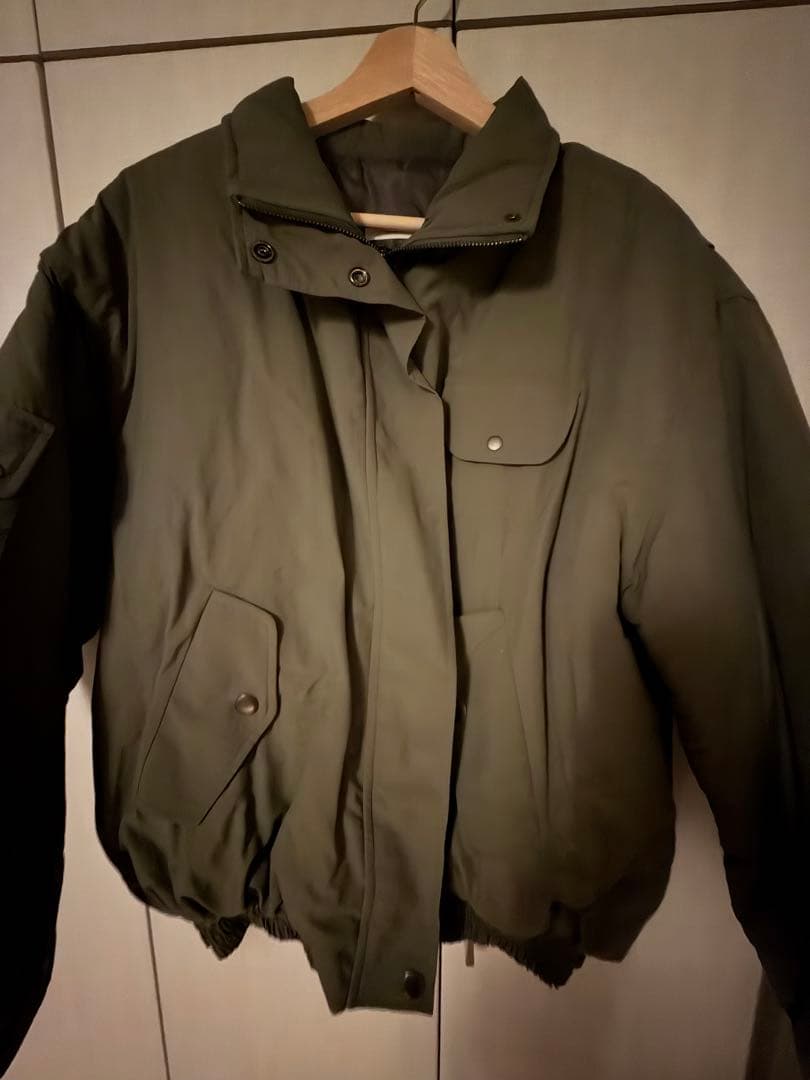 NUGU ワイドポケットミリタリーパディングジャケット　カーキ