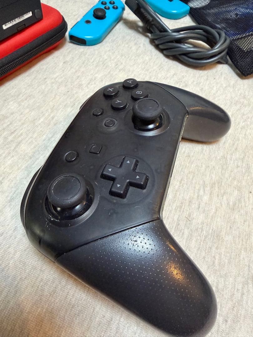 Nintendo Switch 本体 プロコン、Joy-Con付き‼️