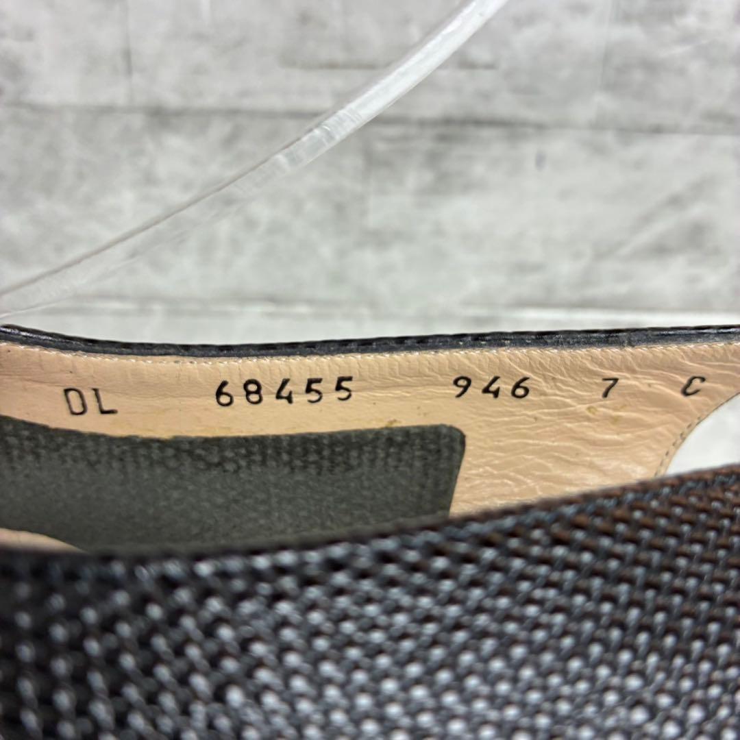 サルヴァトーレフェラガモ パンプス ヴァラ 金具 ブラック 約24~24.5cm