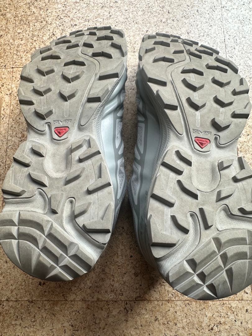 早い者勝ち　salomon xt-6