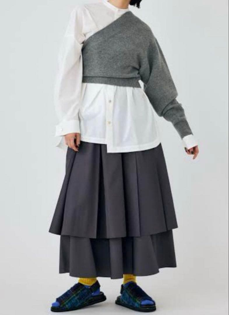 layered pleats skirt ナゴンスタンス