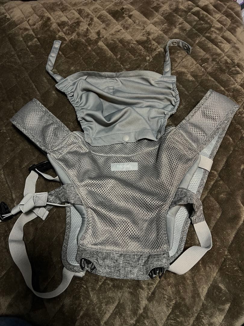 試着のみ！ナップナップ Tran ダブルショルダー ヒップシート 抱っこ紐 兼用