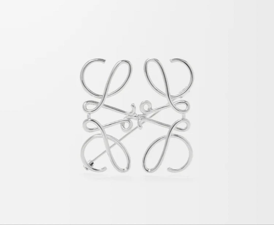 LOEWE リボンモチーフ ブローチ