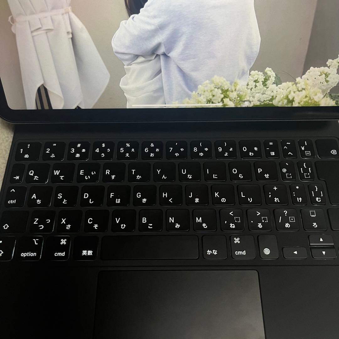 iPad本体 iPad Air + Magic Keyboard