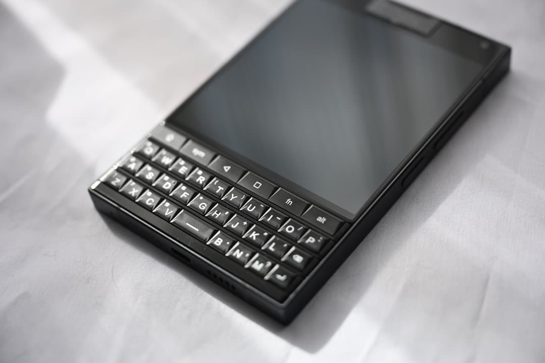 おまけ付き　Unihertz Titan 2 ブラック 美品