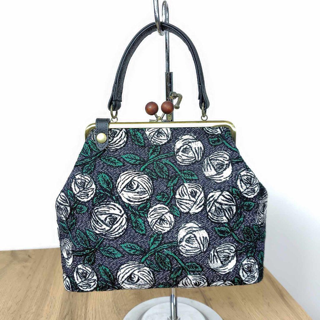 【専用】ミナペルホネン/rosyロージィーネイビー/木玉がま口ショルダー本