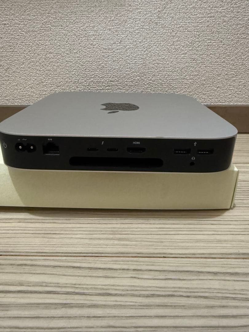M1 Mac mini（メモリ16GB）256GB ＋　Magic Mouse