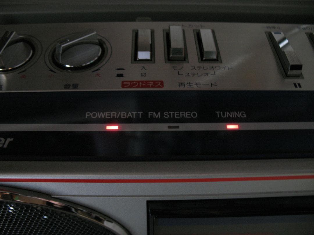 東芝 ラジカセ★ BOMBEAT mini RT-S65★中古難あり