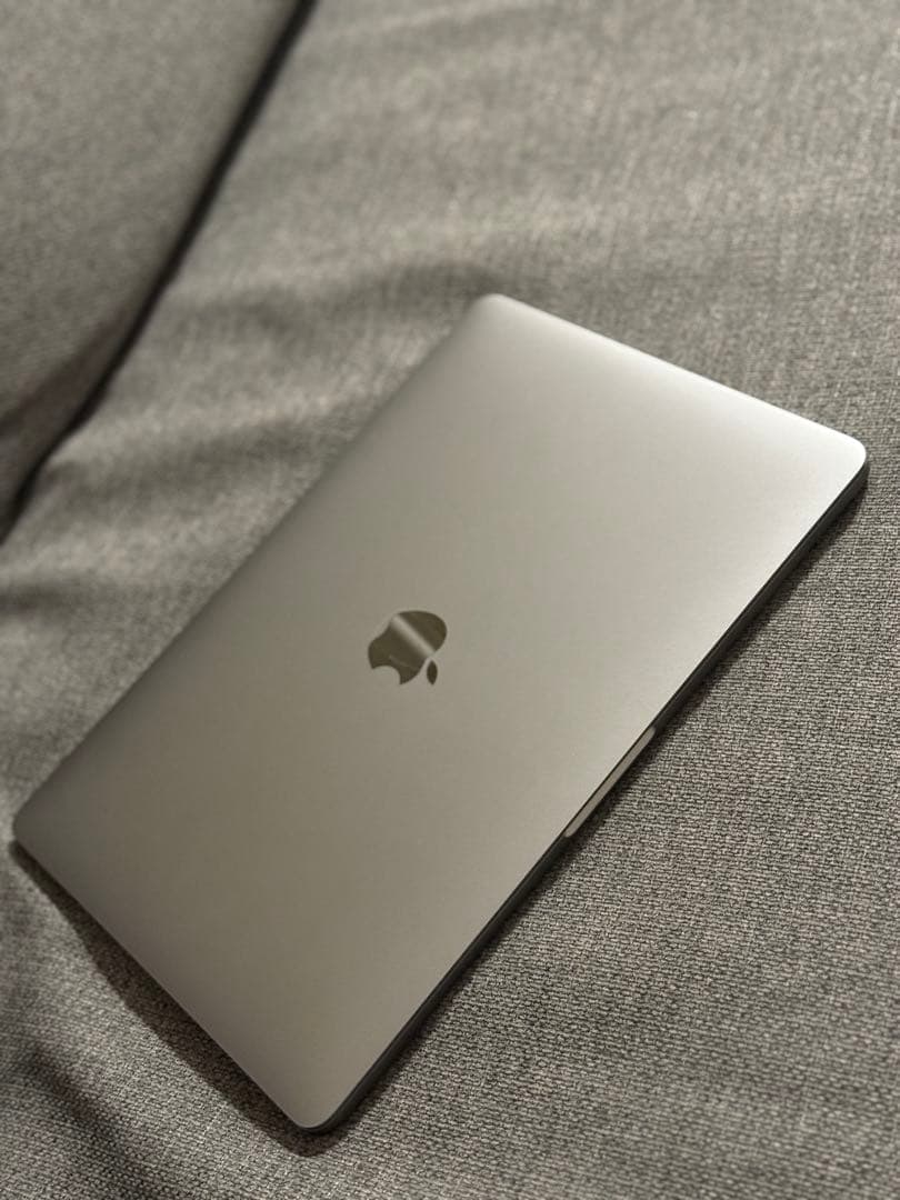 フ*界様 Apple MacBook Pro 2016シルバー 本体 ジャンク