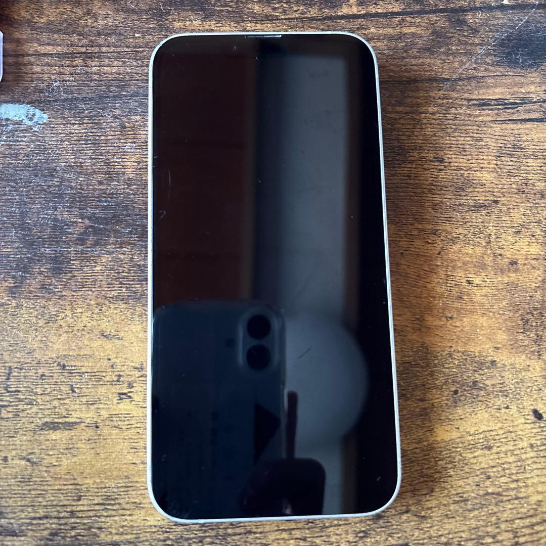 Apple iPhone 14 ホワイト 本体 Appl純正ケーブル付き