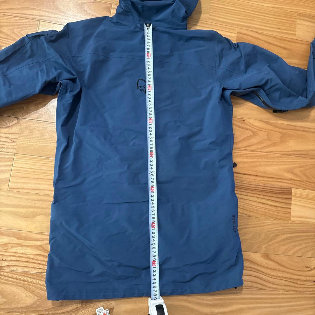 ノローナ　タモック　スノーボードウェア上 ゴアテックス