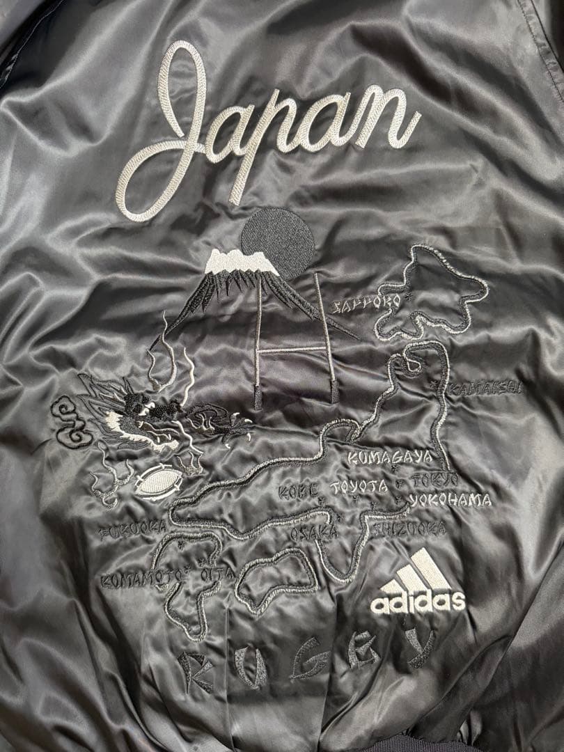 adidas ブラック スカジャン Japan刺繍 日本限定