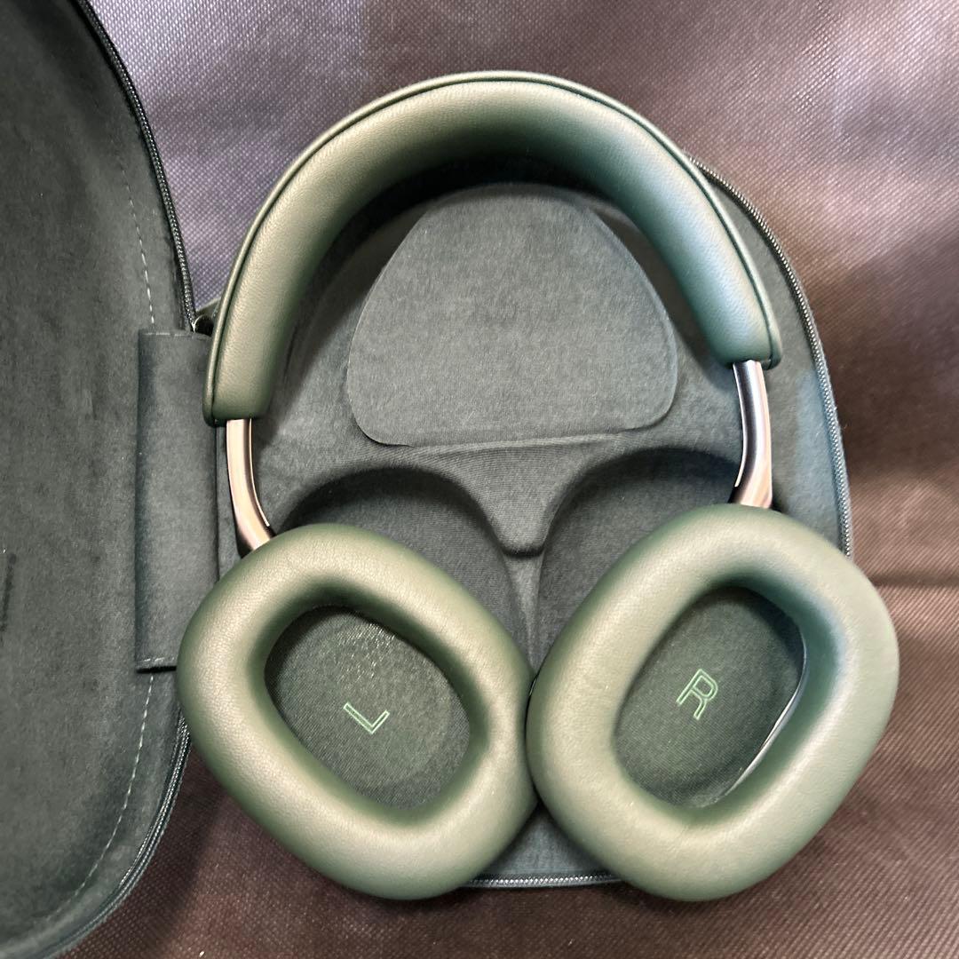 Bowers & Wilkins Px8 ワイヤレスヘッドホン