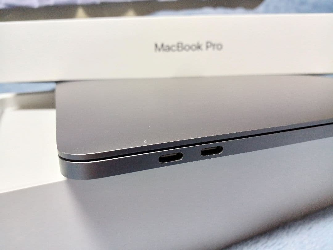 32GB 4TB MacBookPro 15インチ 美品 不具合なし i9