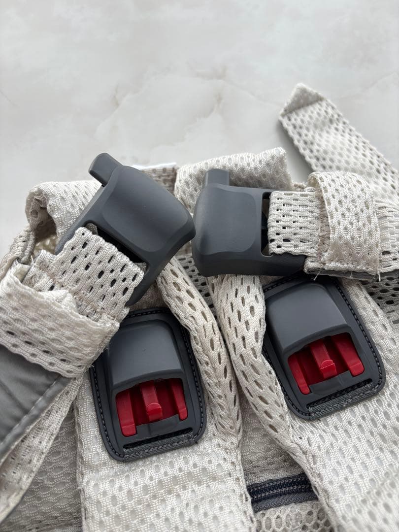 BabyBjorn HARMONY ベビービョルン　ハーモニー　クリーム