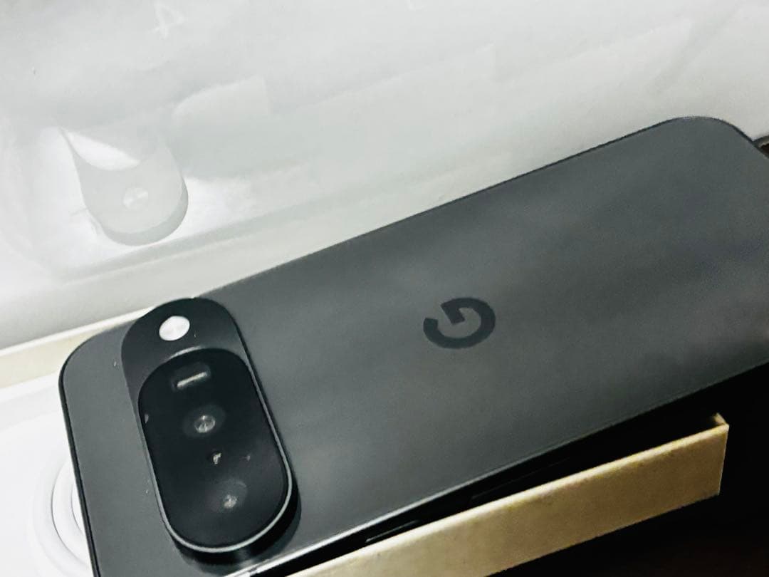 【超美品】Google Pixel10 256GB Obsidian 本体