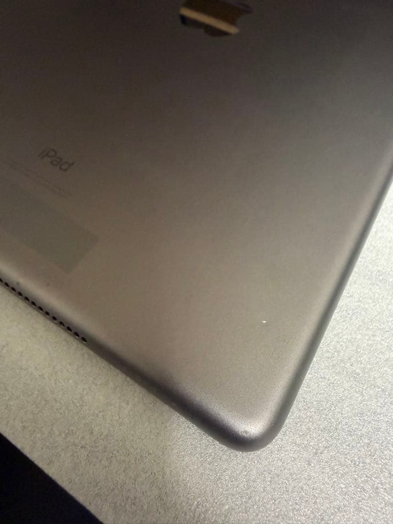 iPad 第7世代 32GB バッテリー最大容量:94%