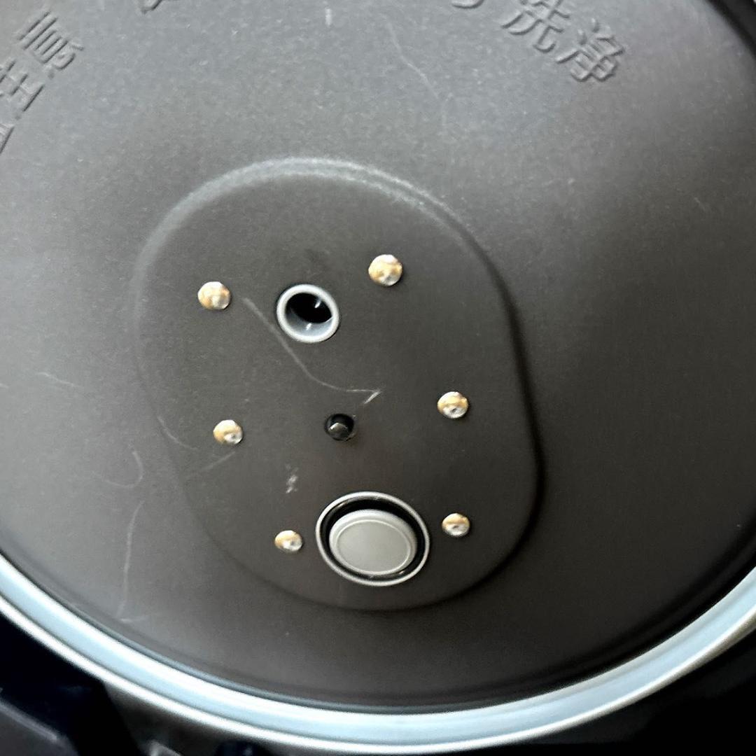 タイガー魔法瓶炊飯器 5.5合 圧力IH JRI-10J4