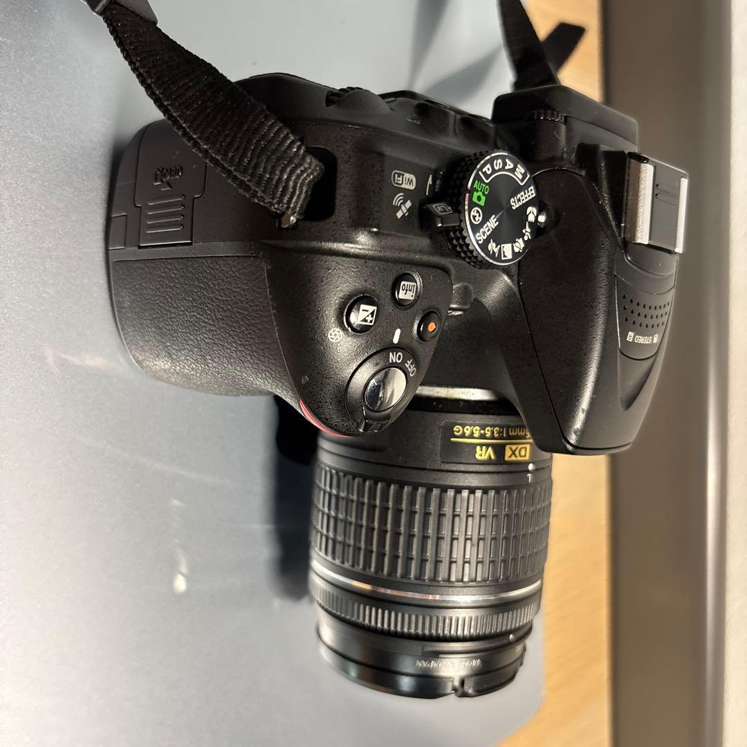 Nikon D5300 デジタル一眼レフカメラ　ダブルレンズキット
