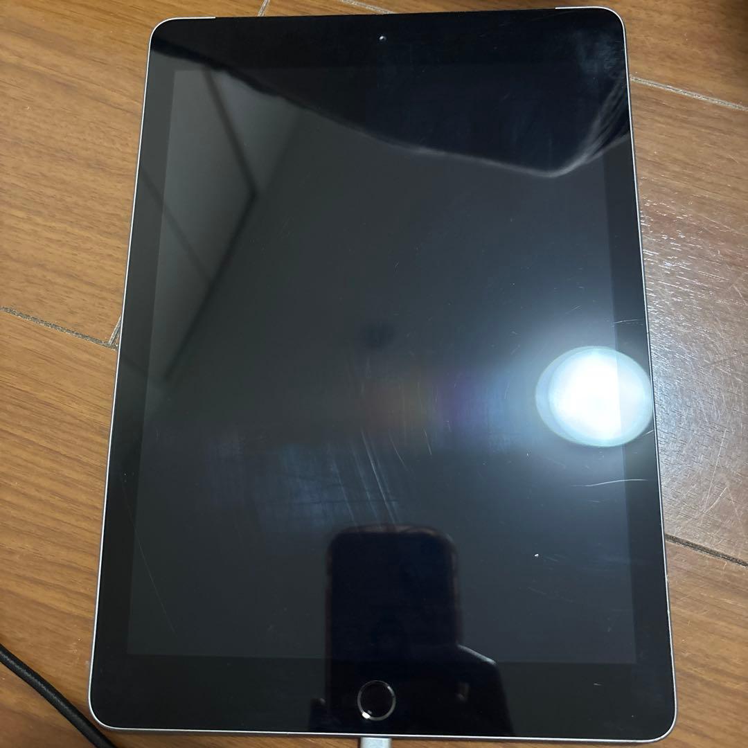 本日発送可能　iPad シルバー　第6世代　32GB