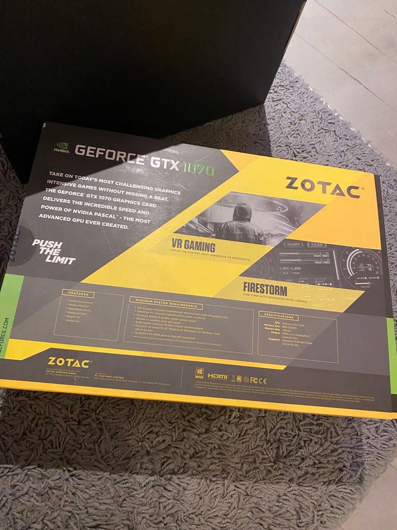ZOTAC GeForce GTX 1070 本体