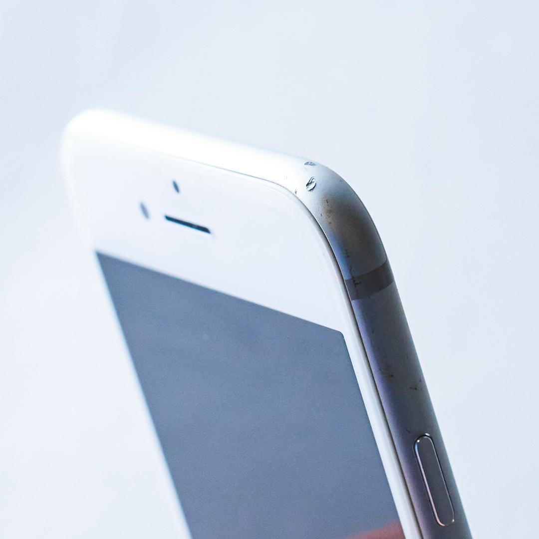 iPhone7 32GB　A1779 (MNCF2J/A) シルバSIMフリー