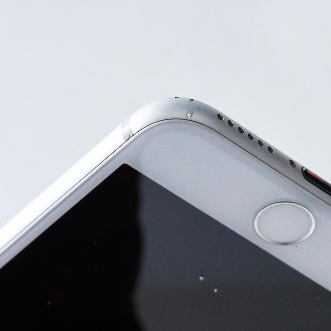 iPhone7 32GB　A1779 (MNCF2J/A) シルバSIMフリー